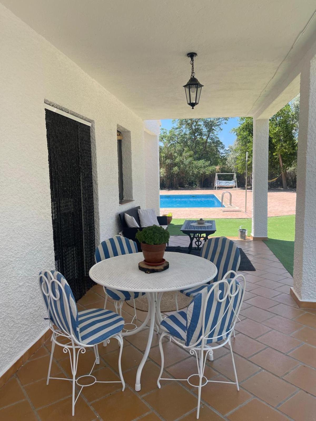 Apartment Marichu. Piscina, Bbq Y A 15 Min Puy Du Fou